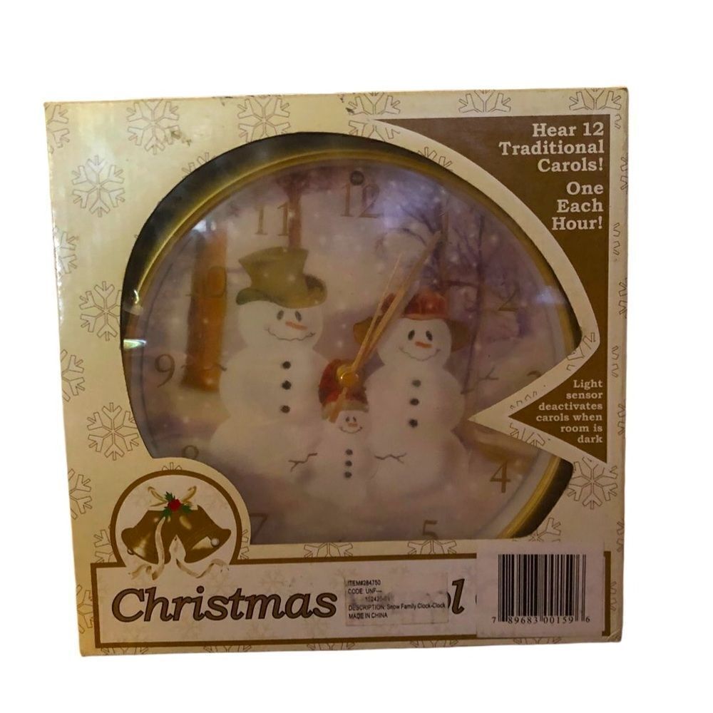 Feldstein & Associates Snow Family Holiday Wall Clock Plays 12 Carols NOB